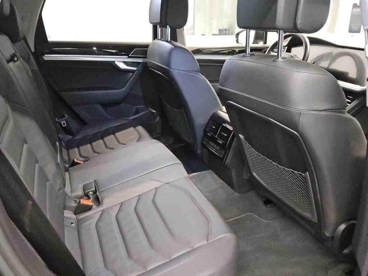 Volkswagen TOUAREG 3.0 TSi eHybrid 4MOTION | Wordt verwacht | Trekhaak | DYNAudio | Keyless | Leer