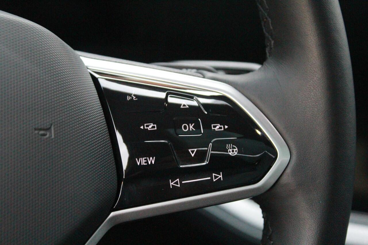 Volkswagen TOUAREG 3.0 TSi eHybrid 4MOTION | Pano | Trekhaak | Memory |