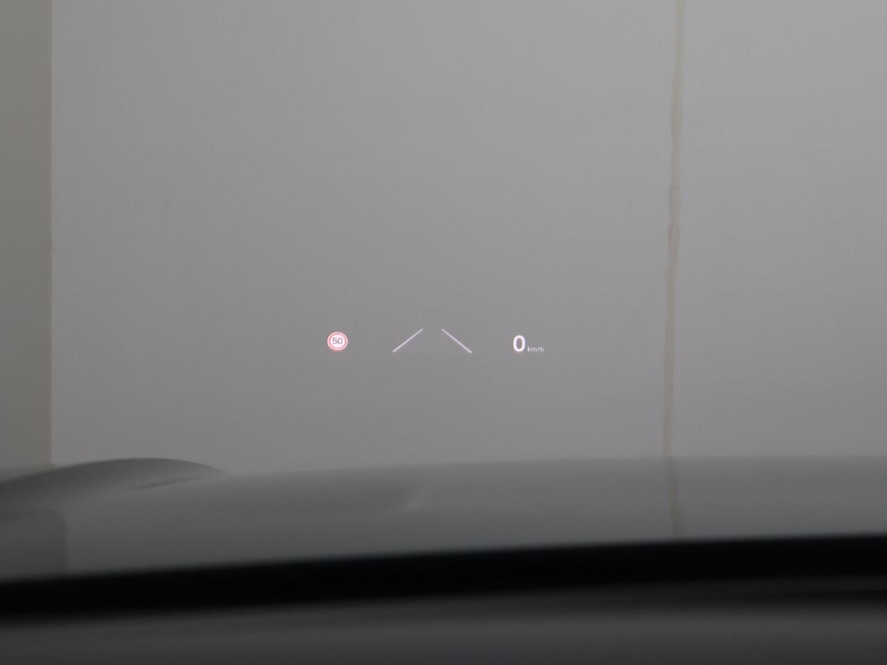 Volkswagen TOUAREG 3.0 TSi eHybrid 4MOTION R | 462 PK | SoH 93% | Head up display | Panorama dak | Massage stoelen | Velgen 21''