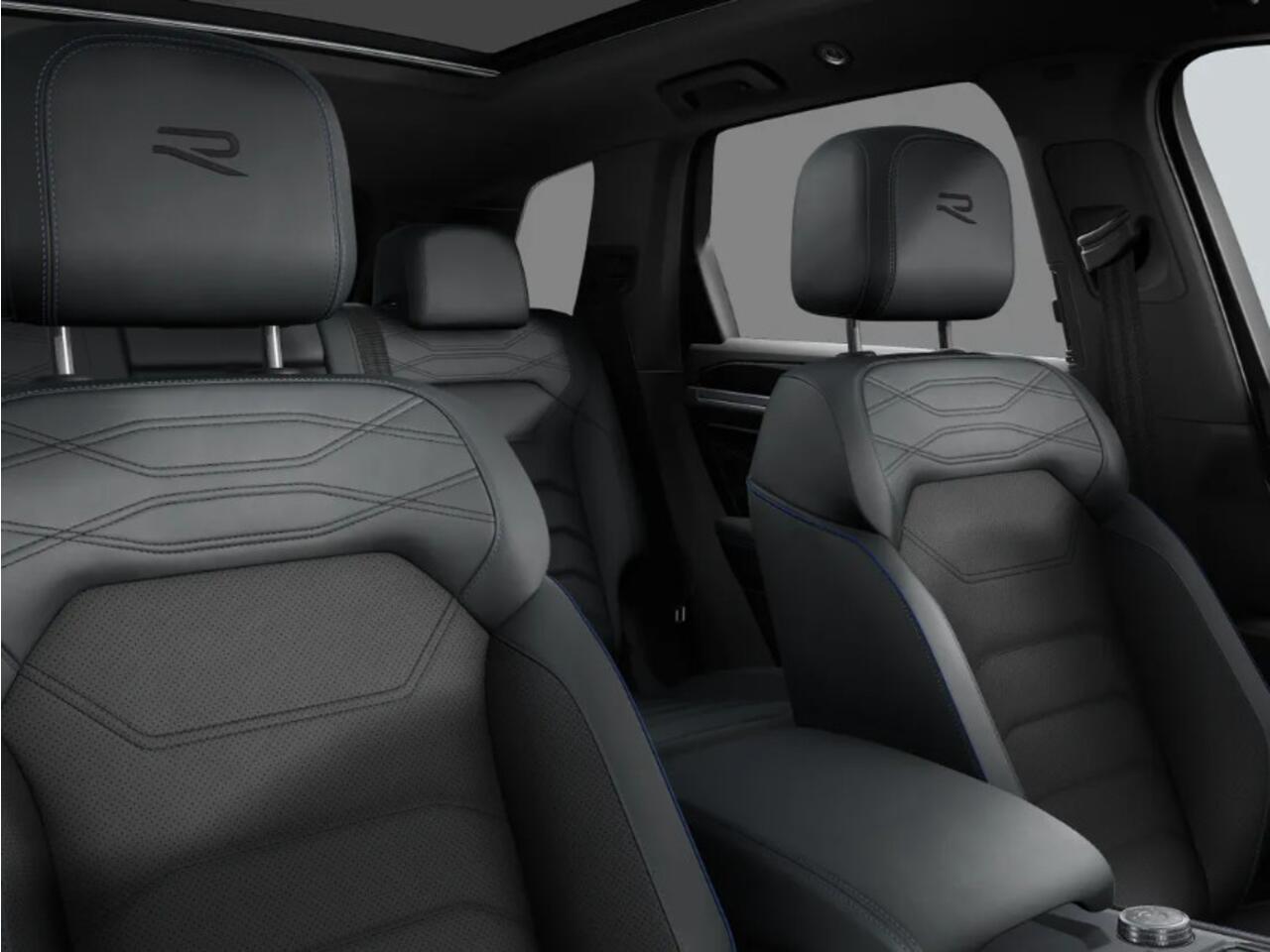 Volkswagen TOUAREG R Edition 3.0 eHybrid 381 PK SUV 8 versn. DSG · Comfort Pakket · Nachtzichtondersteuning · Opberg Pakket · Trekhaak inklapbaar, met elektrische ont grendeling, incl. aanhangwagenmanoeuvreerhulp 'Trailer Assist' ·