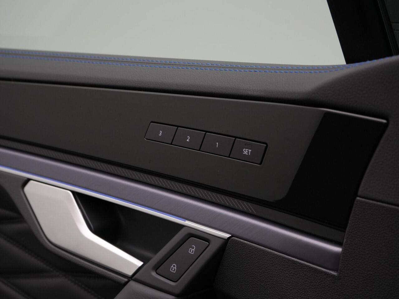 Volkswagen TOUAREG R 3.0 TSi eHybrid 463 pk tiptronic 4MOTION | Panoramadak | Trekhaak | Puglia Leder | Nachtzicht | Luchtvering | Head-Up Display | Geheugenstoelen | Dynaudio