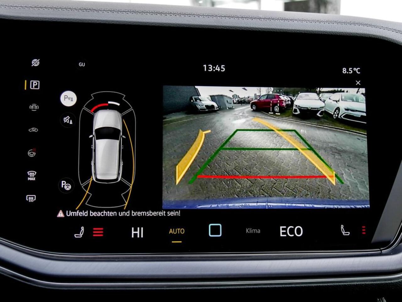 Volkswagen TOUAREG 3.0 TDI R-Line GRIJS KENTEKEN ACC LUCHTVERING TREKHAAK COMFORTSTOELEN HEAD-UP DISPLAY