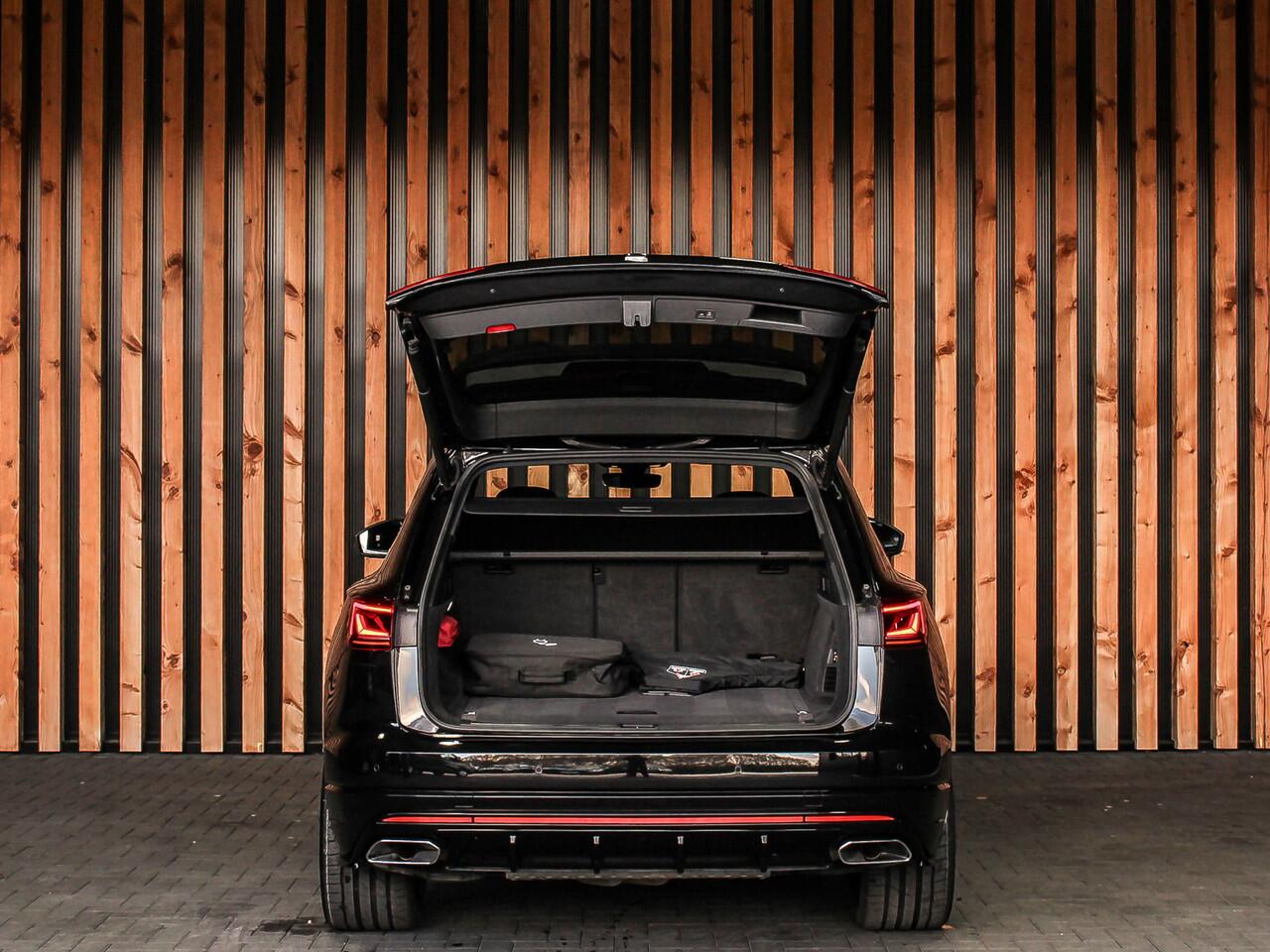 Volkswagen TOUAREG R 3.0 TSi 462PK Automaat 4Motion | BLACK STYLE | PANORAMADAK | LEDER | HEAD-UP | KEYLESS | MASSAGE | VENTILATIE |