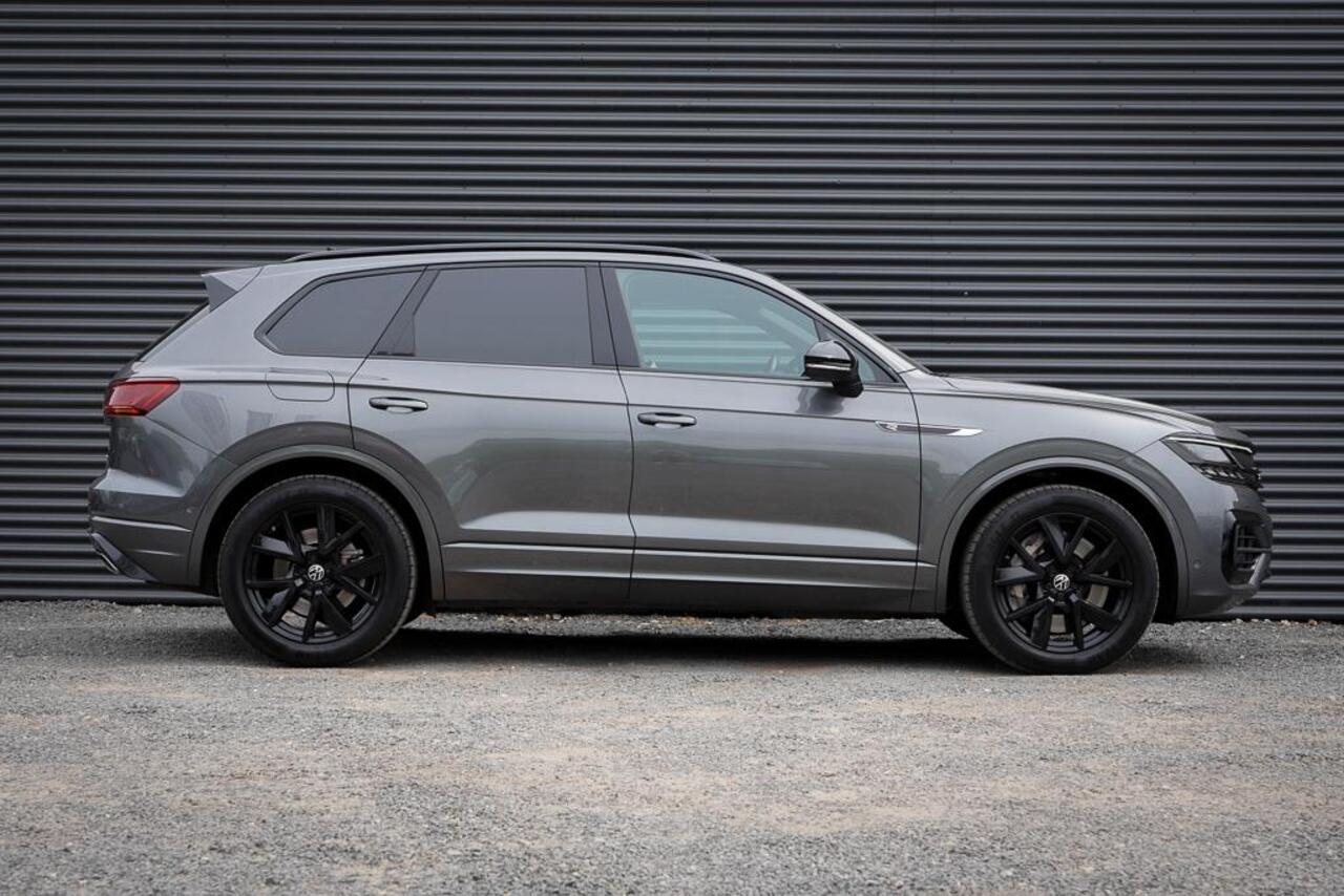 Volkswagen TOUAREG 3.0 TSi 4MOTION R / Pano / Luchtvering / Incl BTW / ACC