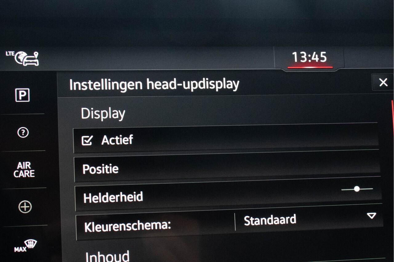 Volkswagen TOUAREG 3.0 TSI eHybrid 4MOTION / Luchtvering/ Standkachel/ Massagefunctie/ Panoramadak/ Trekhaak/ 280kW (381PK)