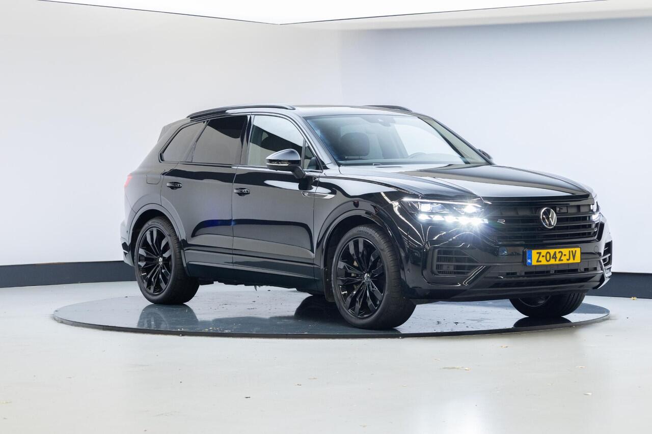 Volkswagen TOUAREG 3.0 TSi eHybrid 4MOTION R | 21 Inch | Nachtzicht | Trekhaak |