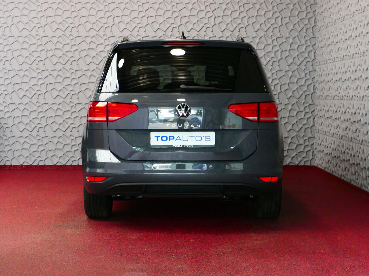 Volkswagen TOURAN 1.5 TSI 150PK 7P CAMERA CARPLAY NAVI LED ELEK.KLEP VIR.COCKPIT DODE.HOEK DET. STOELVERW KEYLESS 7P 7PERS 11/2024 ?Top Auto's Wijchen , 30 Jaar Specialist in Volkswagen : Alle Type's : R-Line Edition / Style / First Edition / Highline / Life , Zowel PHEV 