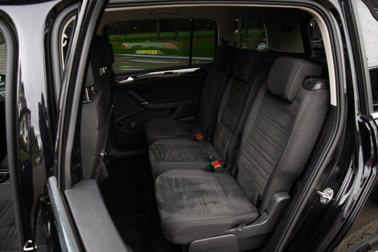 Volkswagen TOURAN 1.5 TSI Highline 7p , 7-persoons, Cruise control, Apple Carplay,