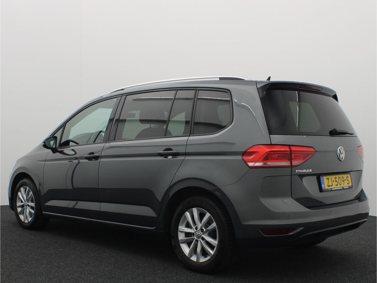 Volkswagen TOURAN 1.5 TSI 150PK Comfortline Business 7p CAMERA / STOELVERW / DAB+ / ACC / PDC / BLUETOOTH / CRUISE / NL-AUTO