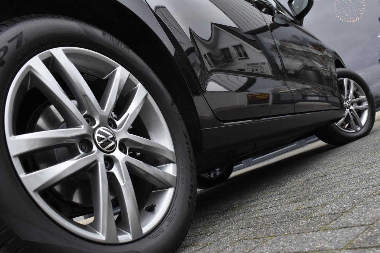 Volkswagen TOURAN 1.5 TSI Business 7p Pano - Trekhaak - BTW