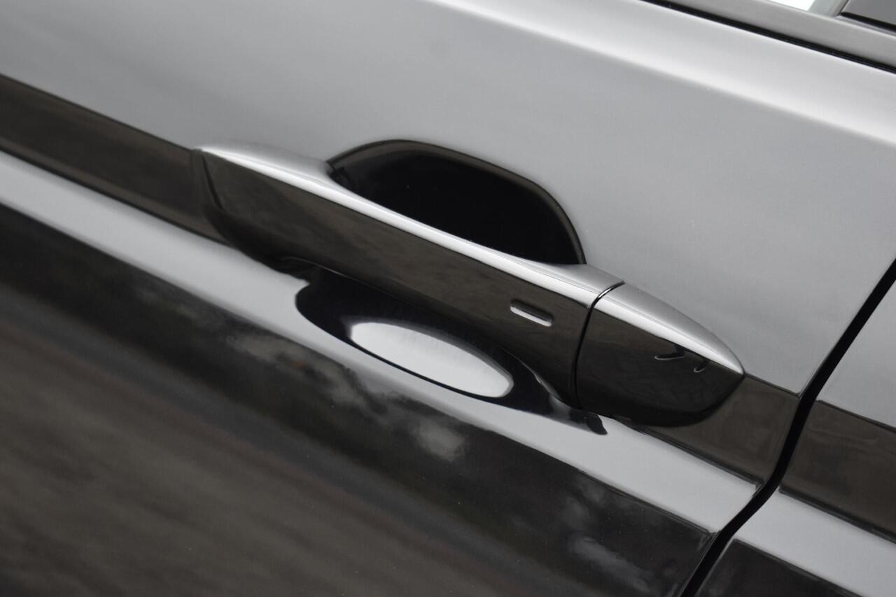 Volkswagen TOURAN 1.5 TSI Business 7p Pano - Trekhaak - BTW