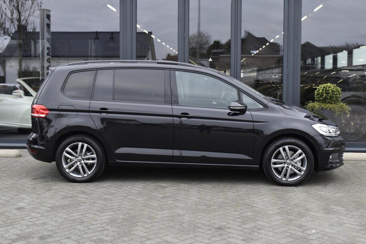 Volkswagen TOURAN 1.5 TSI Business 7p Pano - Trekhaak - BTW