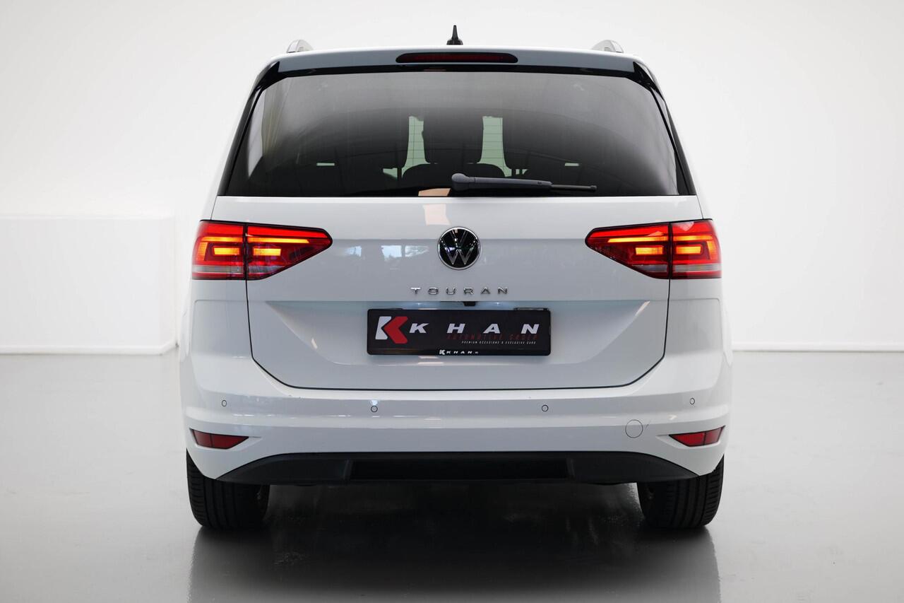Volkswagen TOURAN 1.5 TSI Business 7p |Pano|Virtual|Keyless|Dodehoek|ACC|Camera|