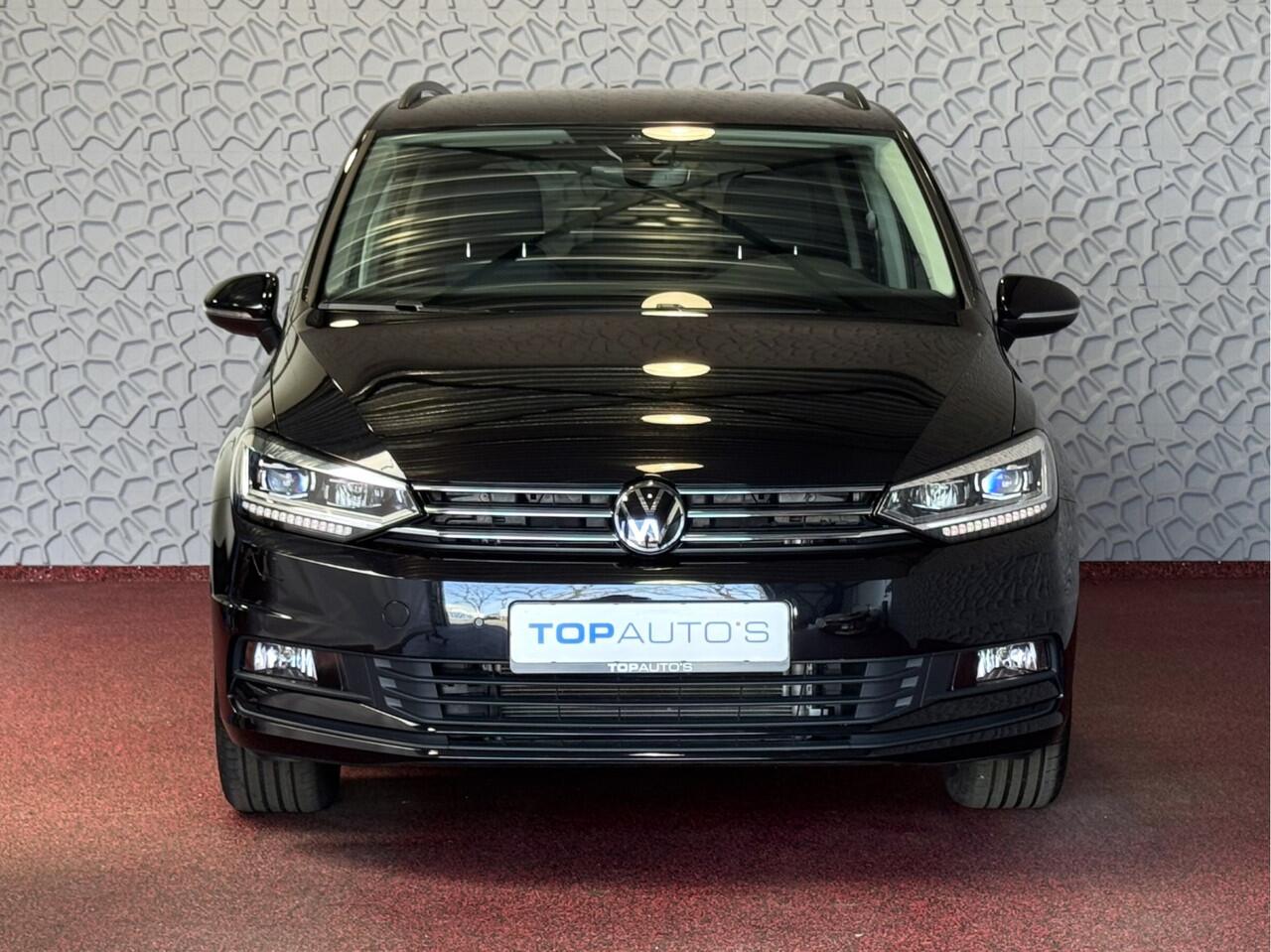 Volkswagen TOURAN 1.5 TSI 150PK 7P CARPLAY NAVI CAMERA LED ELEK.KLEP VIR.COCKPIT DODE.HOEK DET. STOELVERW KEYLESS 7P 7PERS 10/2024 "Volkswagen rijden begint bij Topautos.nl - 75 topmodellen direct op voorraad!"