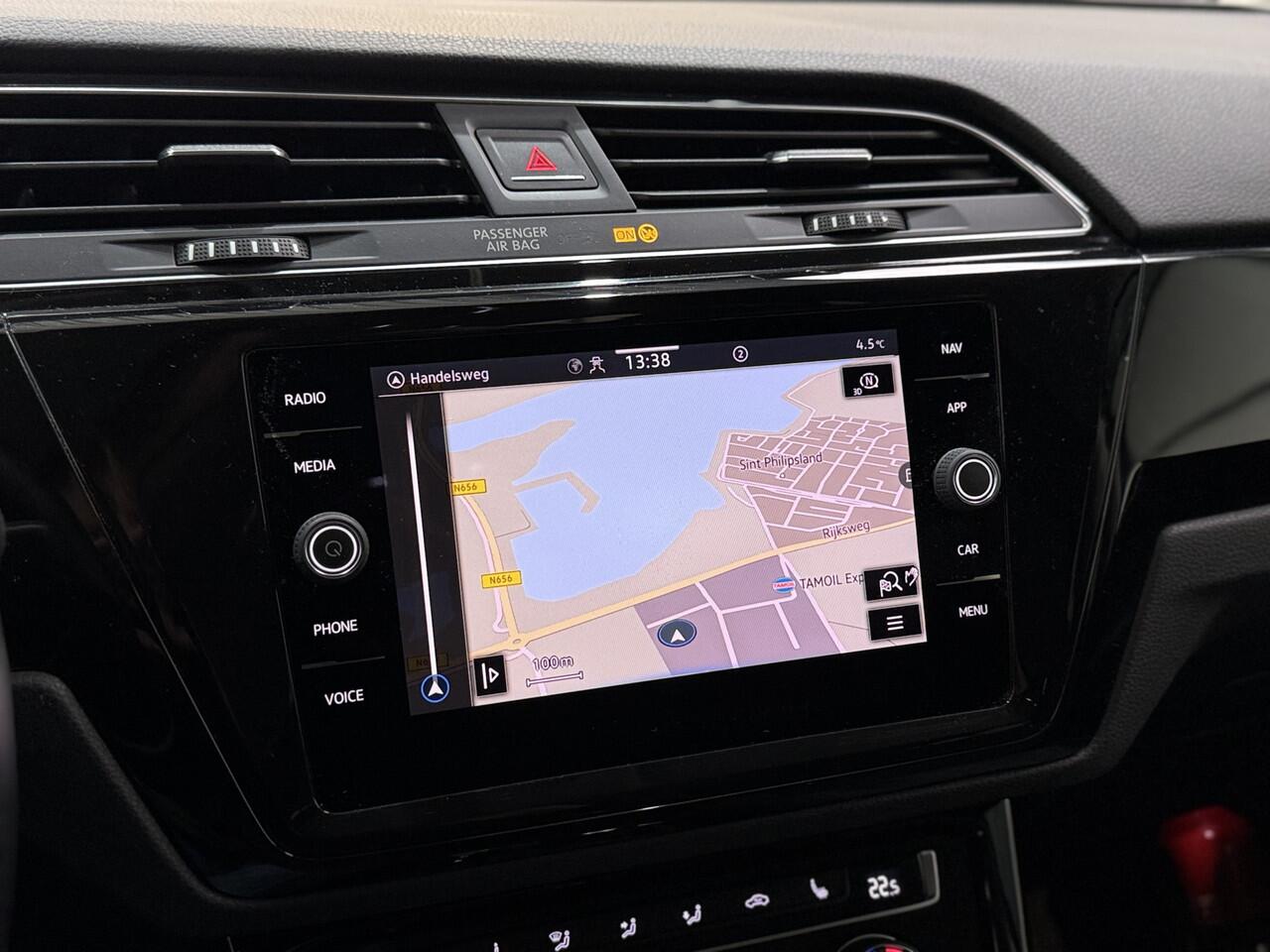 Volkswagen TOURAN 7p 1.5 TSI 150pk DSG Highline | ACC | Full Led