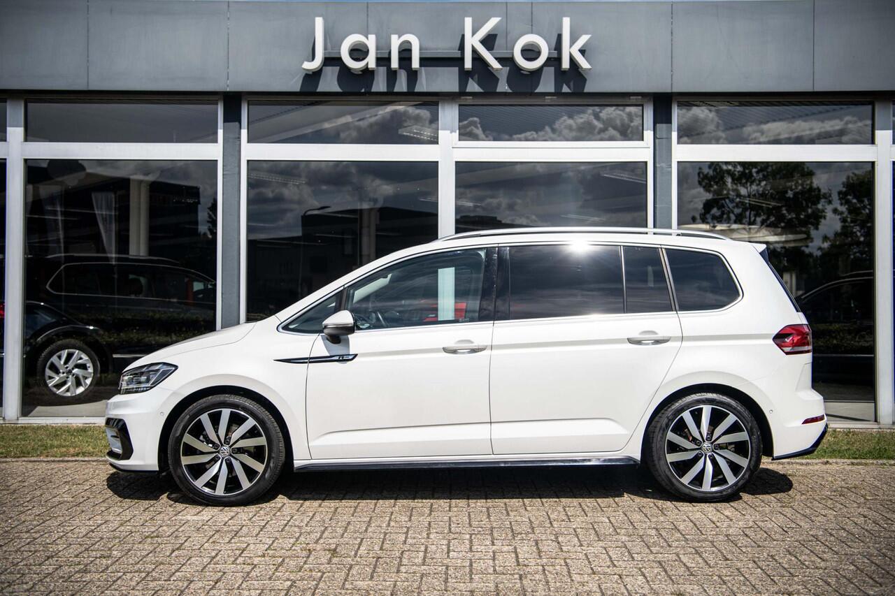 Volkswagen TOURAN 1.5 TSi 150pk Highline Business R 7p | Keyless | Full LED | Camera | Stoelverwarming