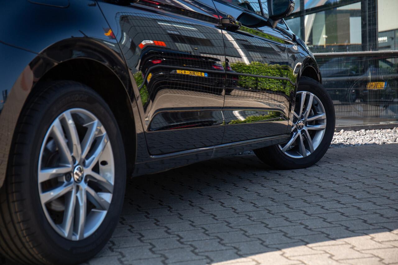 Volkswagen TOURAN 1.5 TSI Comfortline Business 7p , 7 persoons, Adaptive cruise, Achteruitrijcamera,