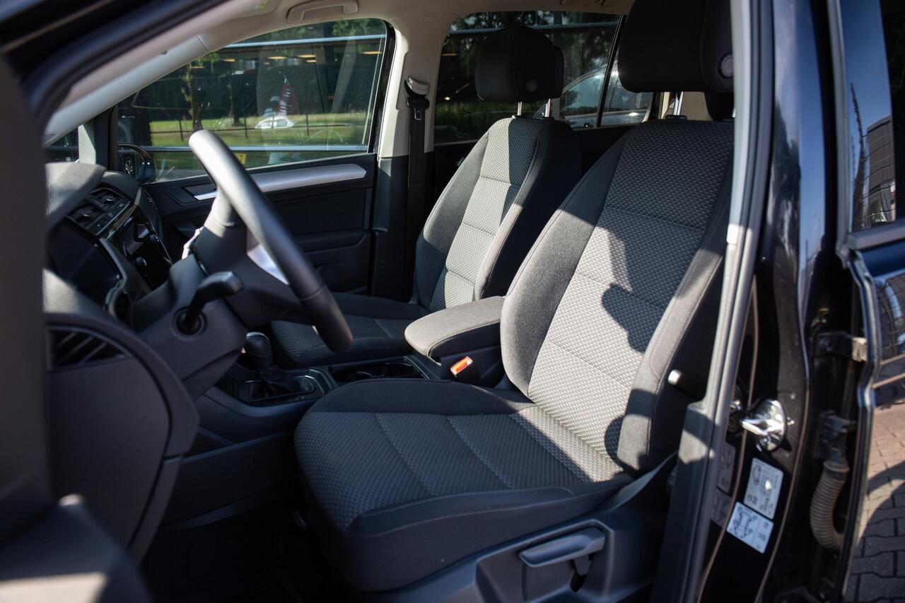 Volkswagen TOURAN 1.5 TSI Comfortline Business 7p , 7 persoons, Adaptive cruise, Achteruitrijcamera,