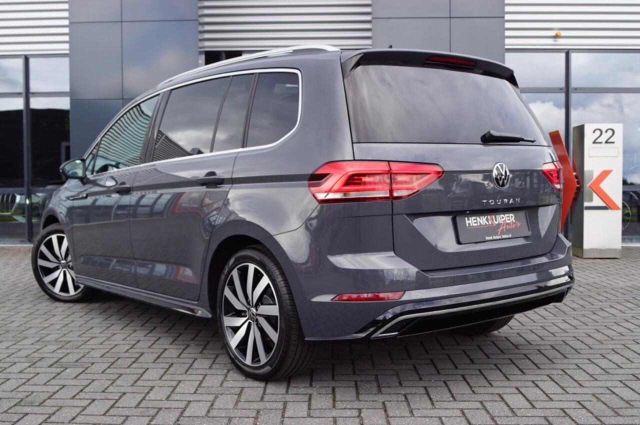 Volkswagen TOURAN 1.5 TSI DSG R-Line / 7Pers./Panodak /trekhaak wegkl./ACC/Side-as