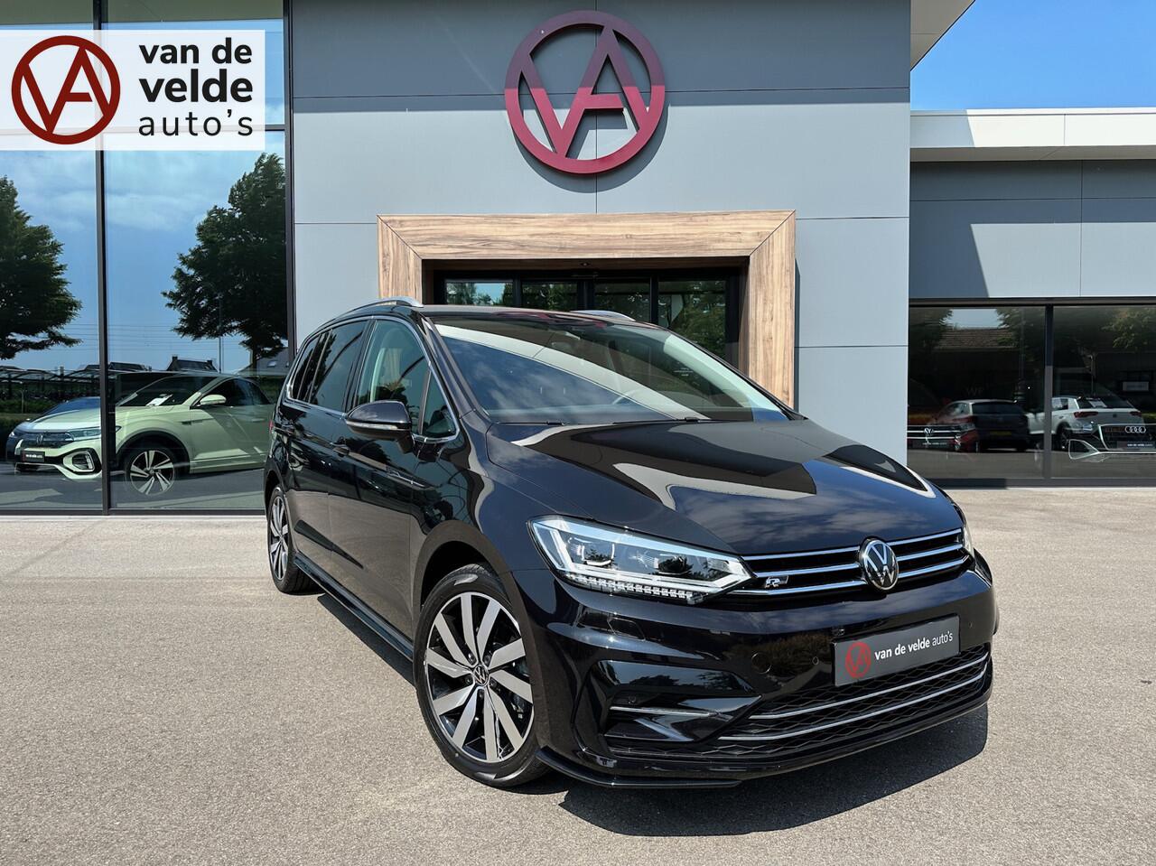 Volkswagen TOURAN 1.5 TSI 150pk DSG R-line Highline | Led | Trekhaak | Dode hoek | Camera | Keyless | Rijklaar incl. garantie