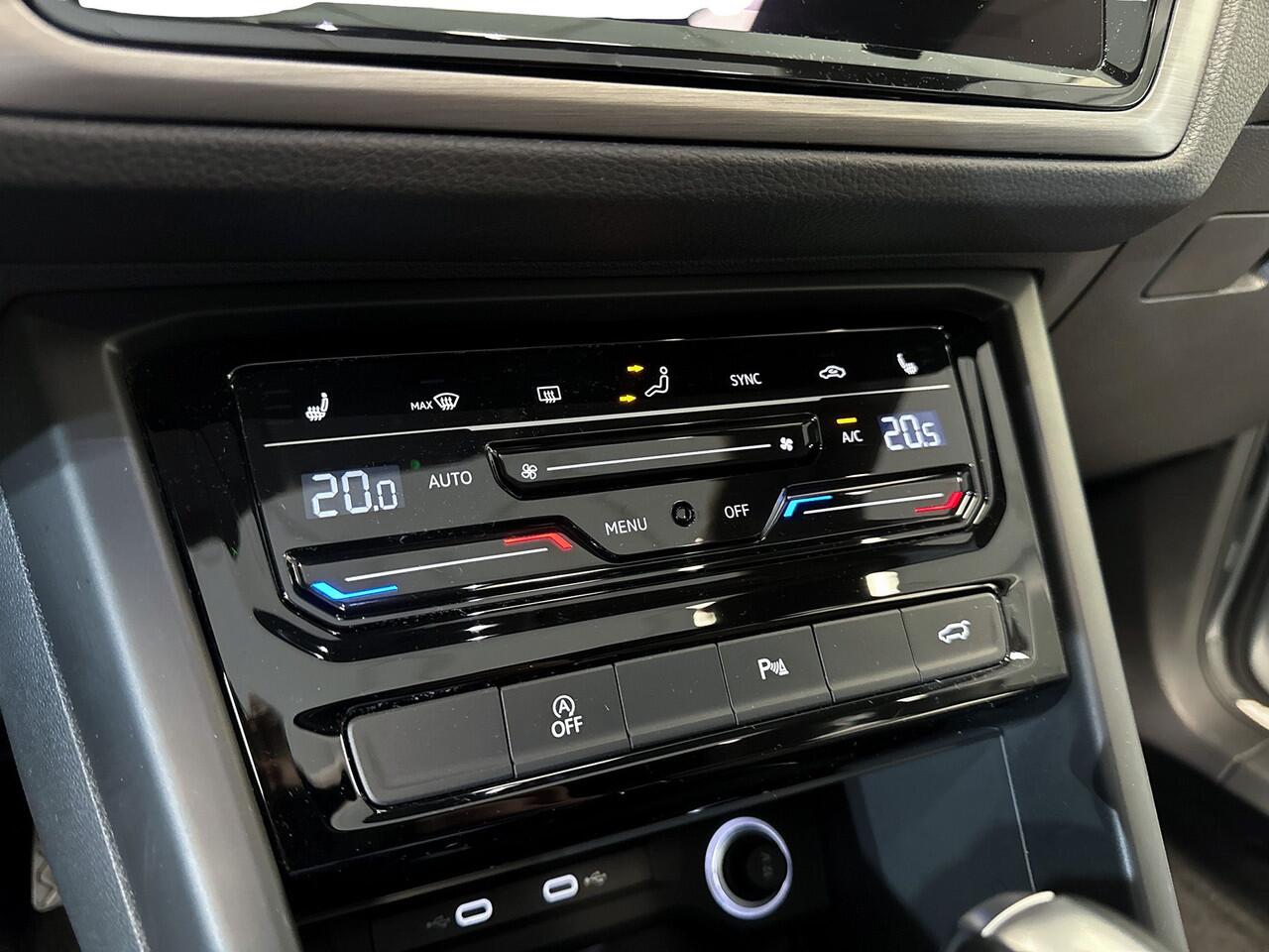 Volkswagen TOURAN 1.5 150pk TSI Highline 7p Panoramaschuif-kanteldak | Navigatie 'Discover Media' | Koplampverlichting led