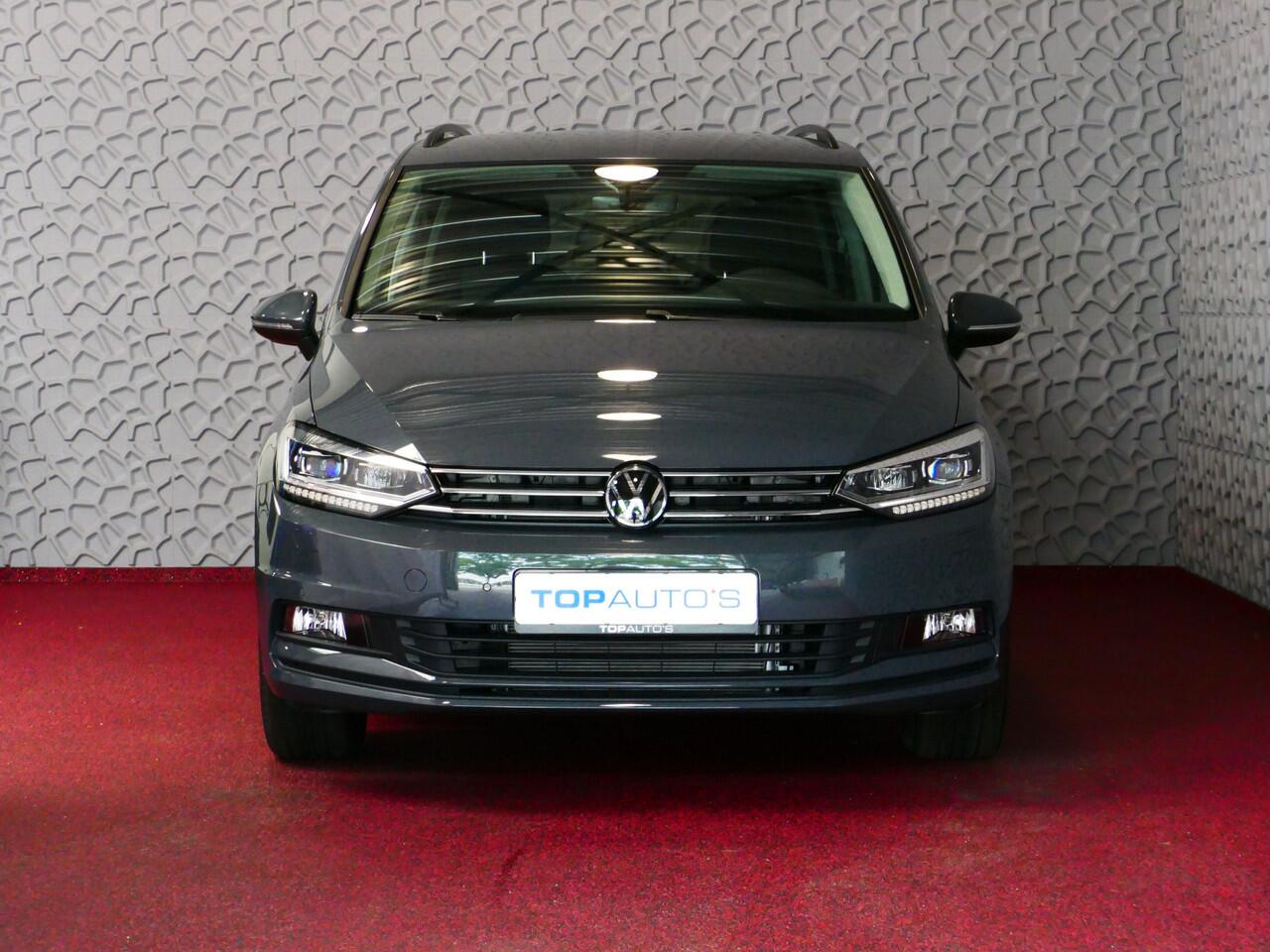 Volkswagen TOURAN 1.5 TSI 150PK 7P CARPLAY NAVI CAMERA LED ELEK.KLEP VIR.COCKPIT DODE.HOEK DET. STOELVERW KEYLESS 7P 7PERS 11/2024 "Volkswagen rijden begint bij Topautos.nl - 75 topmodellen direct op voorraad!"