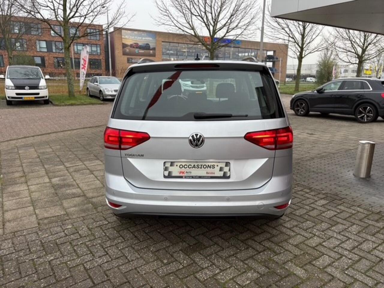 Volkswagen TOURAN 1.5 TSI Highline 7p | Navi \ Cruise | 97.129 km Dealeronderhouden