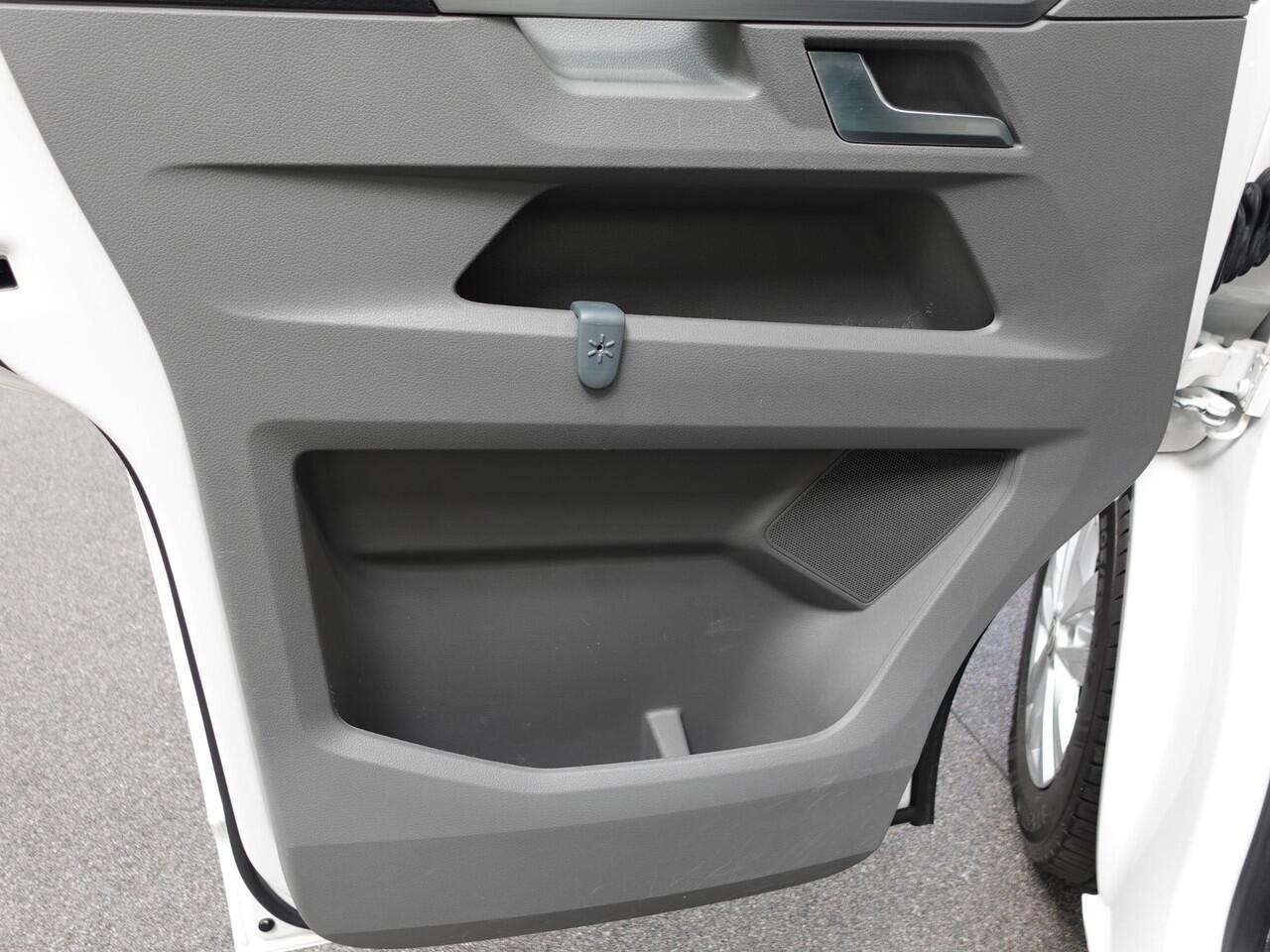 Volkswagen TRANSPORTER 150pk Automaat L2 Dubbele cabine Bulli Apple Carplay Cruise control Camera Airco Euro6