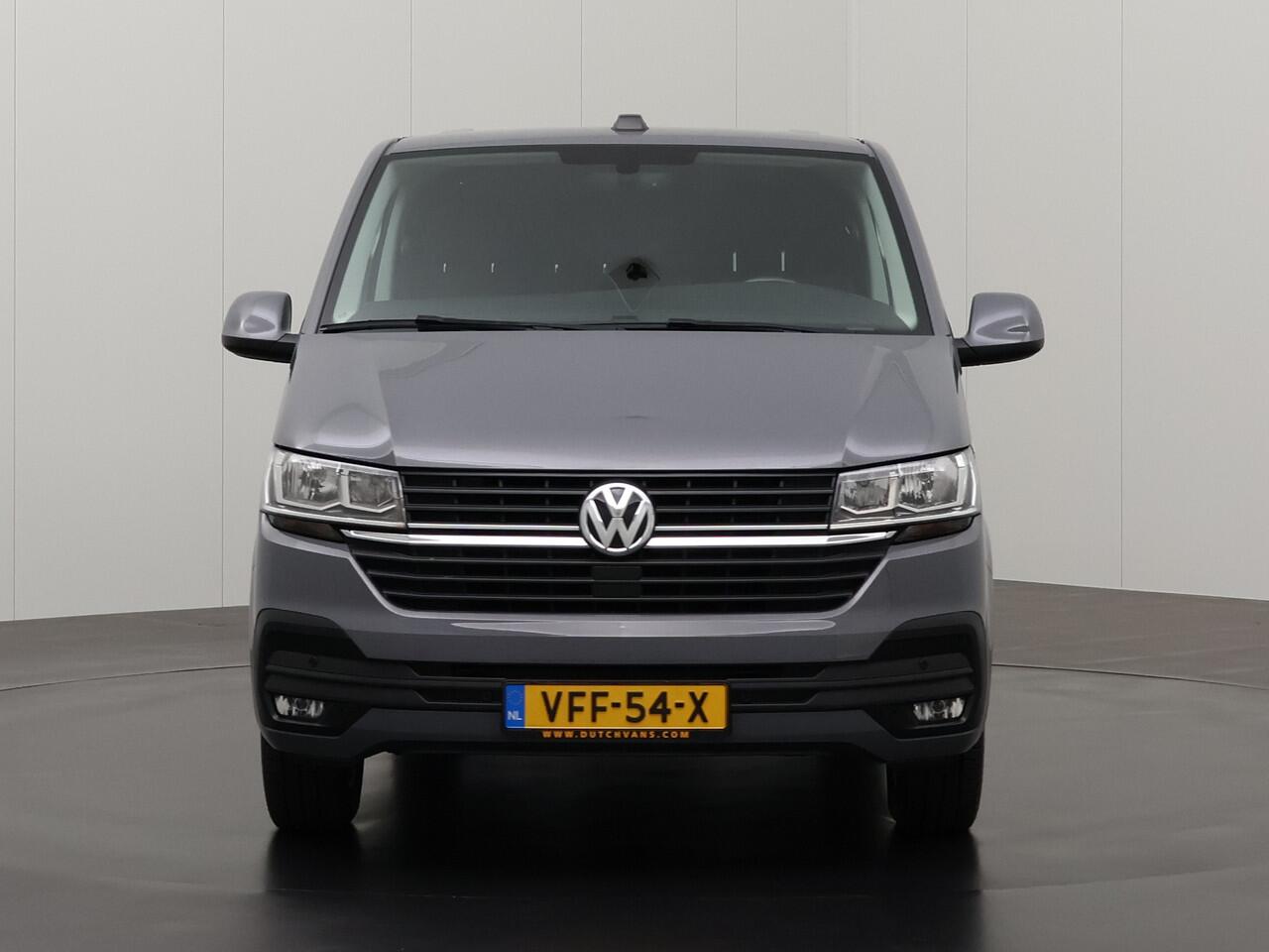 Volkswagen TRANSPORTER 2.0TDI Lang Highline | Navigatie | Camera | 3-Persoons | Airco | Cruise