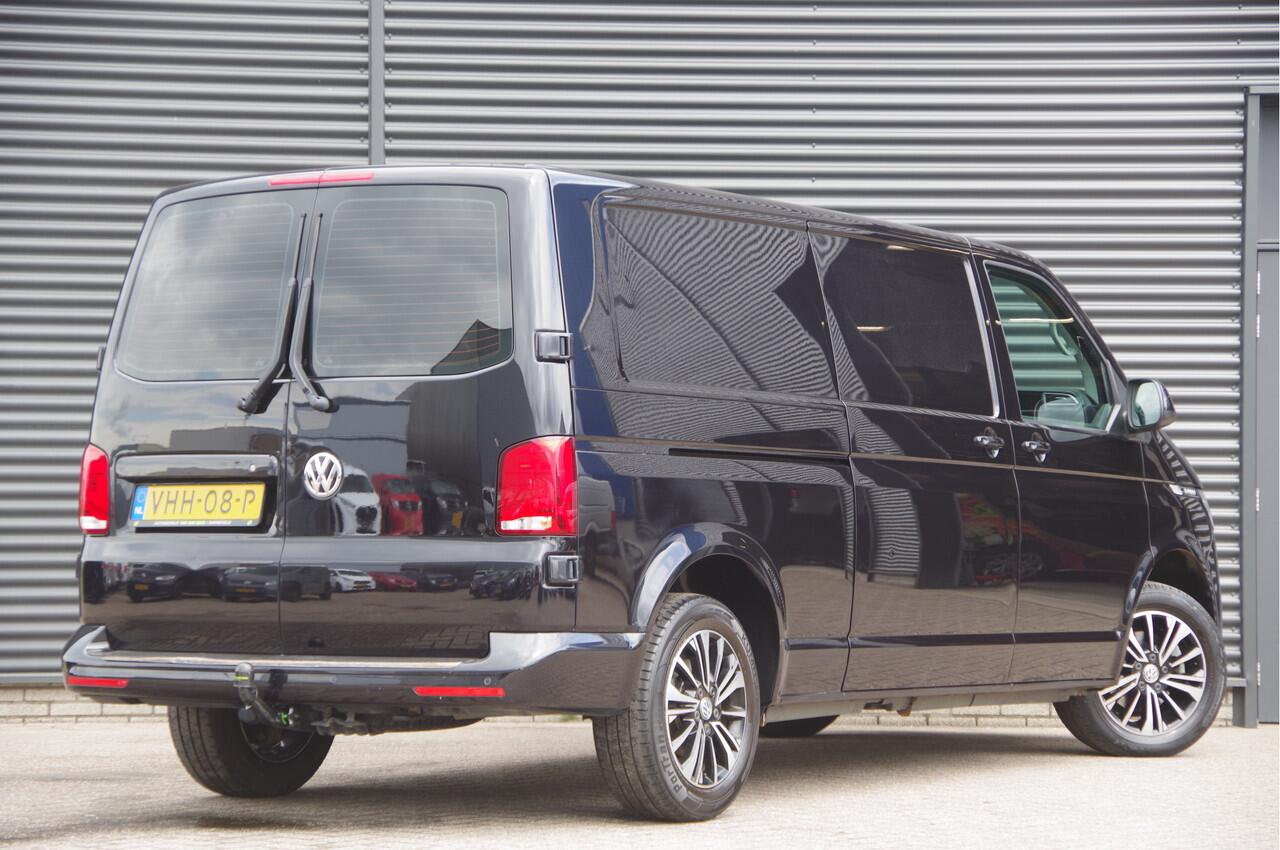 Volkswagen TRANSPORTER 2.0 TDI L2 BULLI, 3-ZITS, 150PK AUT. LED, ADAPT. CRUISE, TREKHAAK, APPLE CARPLAY, NAVI, AIRCO, PARKEERSENSOREN, NL AUTO, NAP