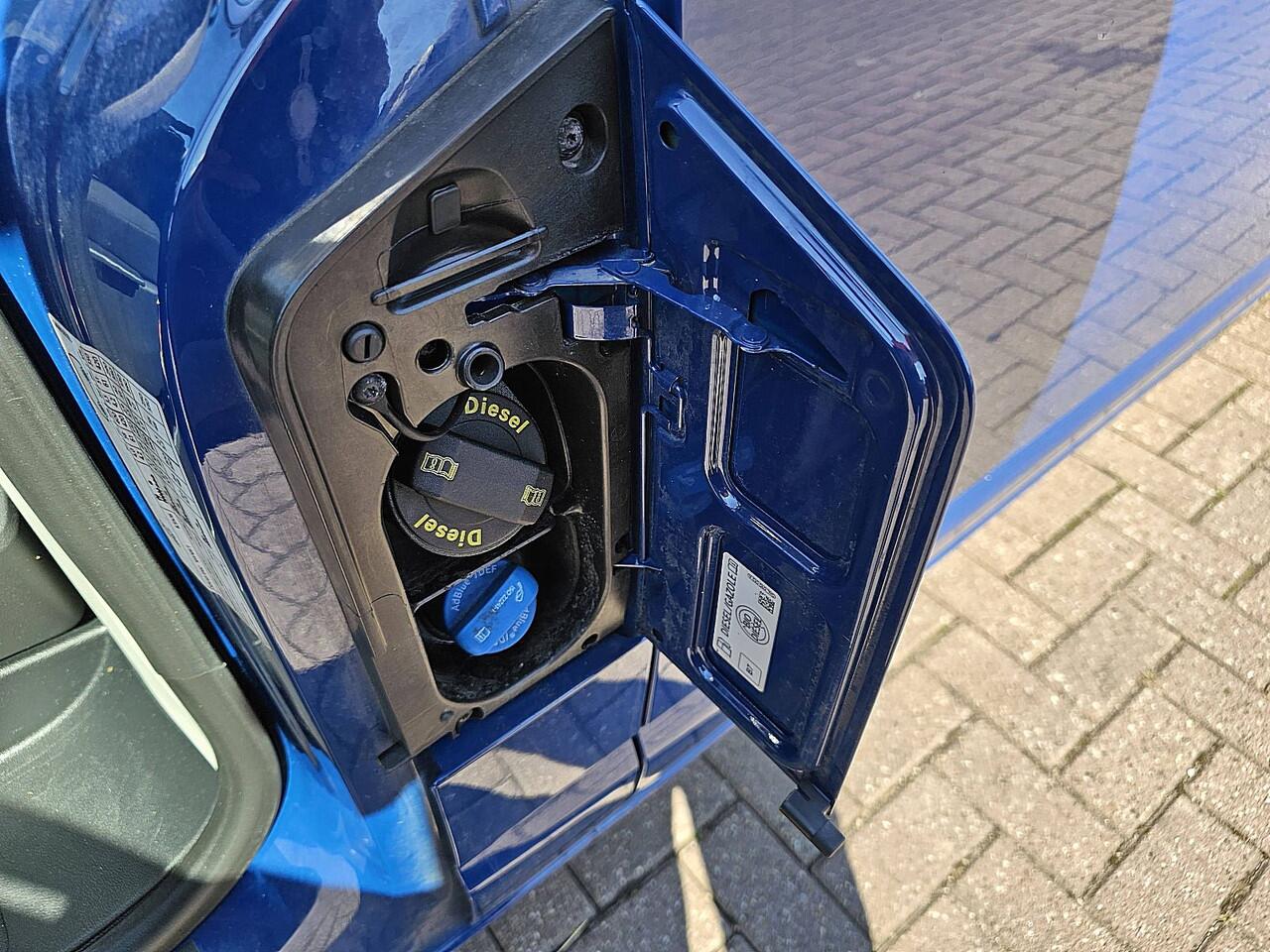 Volkswagen TRANSPORTER 2.0 TDI L2H1 DC NAP Airco Navi Euro6!