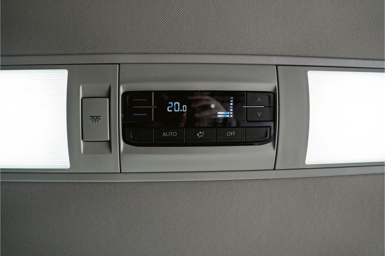 Volkswagen TRANSPORTER T6.1 2.0 TDI 204 PK DSG CARAVELLE L2H1 A-KLEP DUB/DUB ACC | LED | Leder | Virtual Cockpit | Privacy glass |