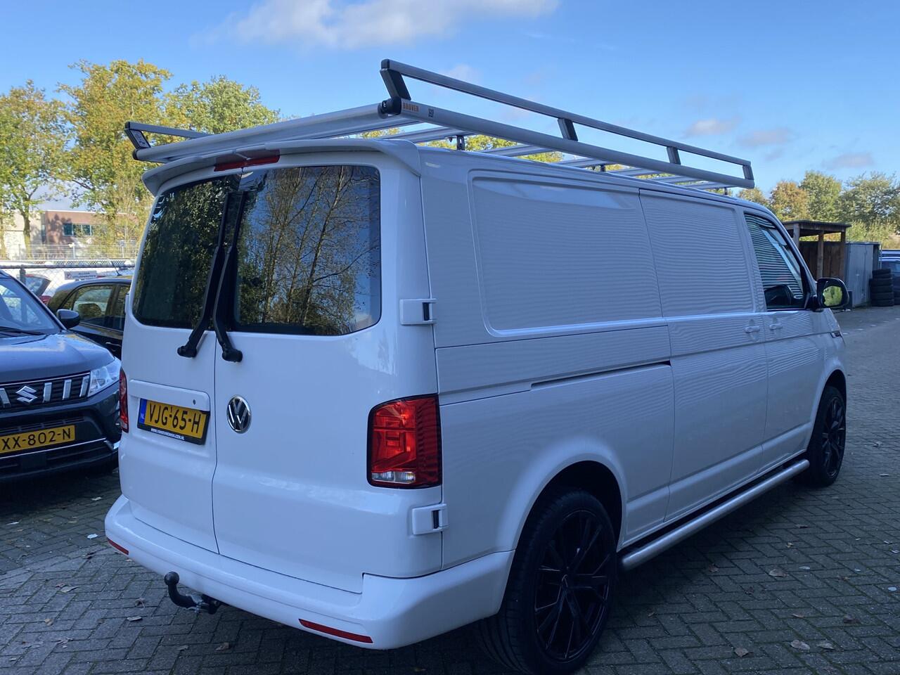 Volkswagen TRANSPORTER 2.0 TDI L2H1 28 | Camera | Apple Carplay | Prijs ex btw |