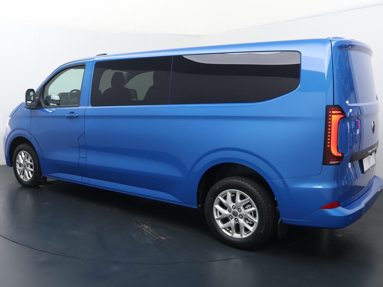 Volkswagen TRANSPORTER 2.0 TDI L2H1 30 Bulli Dubbele Cabine | BPM-vrij | 170 Pk Automaat Dubbele Cabine 5-Persoons | Navigatie Apple Carplay / Android Auto DAB+