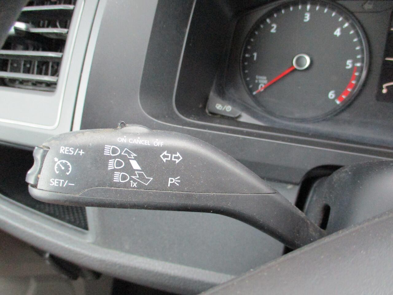 Volkswagen TRANSPORTER 2.0 TDI 102 PK L2 Dubbele Schuifdeur Airco Sortimo