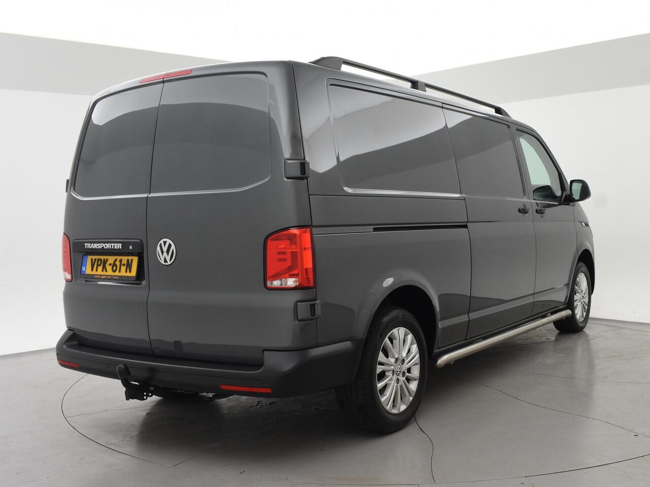 Volkswagen TRANSPORTER 2.0 TDI L2H1 + LEDER | TREKHAAK | CAMERA | APPLE CARPLAY | L.M. VELGEN