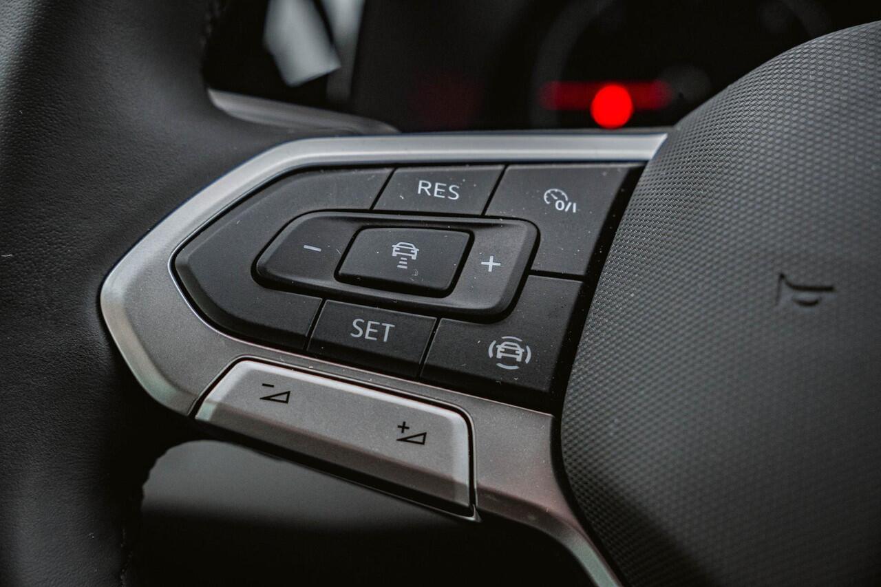 Volkswagen TRANSPORTER T6.1 2.0 TDI 150 PK DSG CARAVELLE L2H1 DUB/CAB A-KLEP ACC | LED | Privacy glass | Apple Carplay/Android Auto