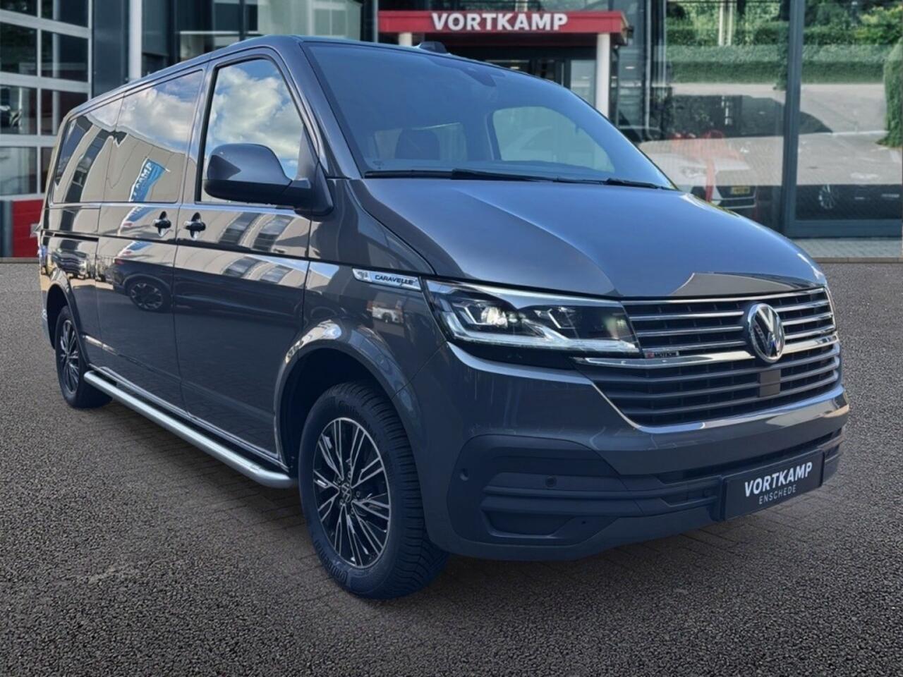 Volkswagen TRANSPORTER CARAVELLE 2.0 TDI DSG LANG 4MOTION E-KLEP/E-DEUR/TREKHAAK/CAMERA/LEDER/NAVI