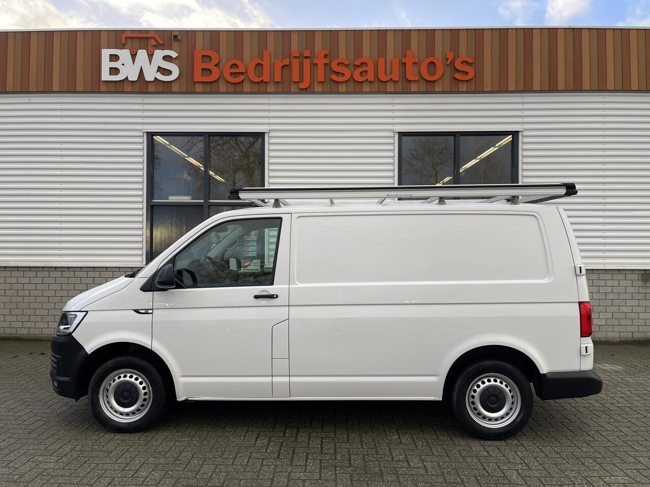 Volkswagen TRANSPORTER 2.0 TDI 102pk L1H1 Comfortline / vaste prijs rijklaar ¤ 16.950 ex btw / lease vanaf ¤ 311 / airco / cruise / imperial / bijrijdersbank / trekhaak / pdc achter / laadruimte beveiliging !