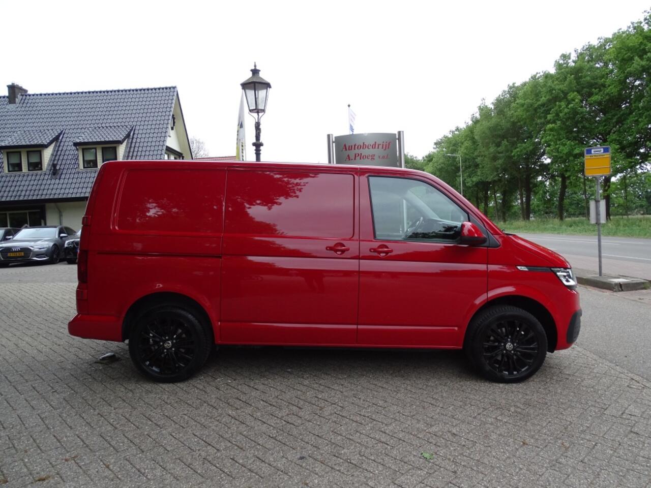 Volkswagen TRANSPORTER 2.0 TDI L1H1 Highl.NAVI DUB ZIJDEUR LED DAB Bpm VRIJ 1e eig
