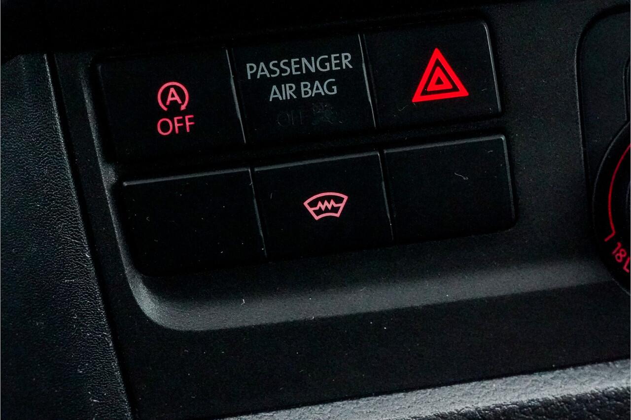 Volkswagen TRANSPORTER 2.0 TDI L1H1 Comfortline | Airco | Vloer | Trekhaak | 3 Persoons |