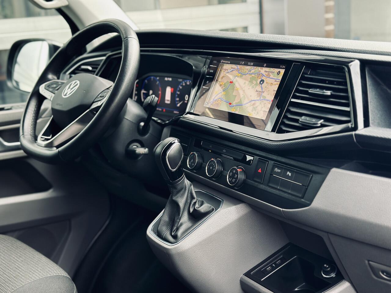 Volkswagen TRANSPORTER 2.0 TDI 150pk | DSG | Black Edition | L1 | Digitaal Display | LED | Adapt Cruise | Trekhaak | Ex btw