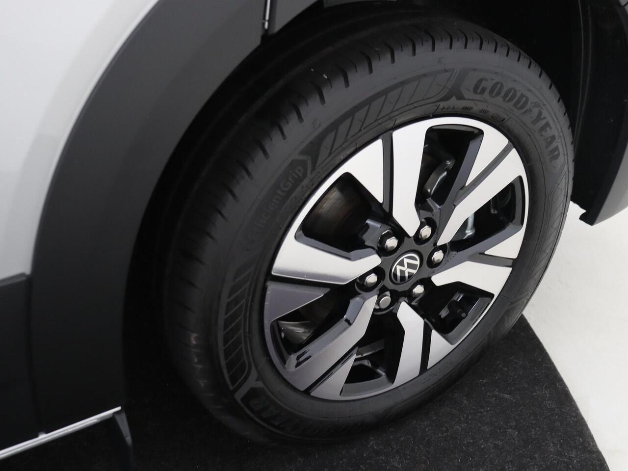 Volkswagen TRANSPORTER Bedrijfswagens PanAmericana L2 2.0 TDI 30 150 pk 110 kW pk 8 au | BPM vrij | Lichtmetalen velgen 17" (6,5 J 17) "Monte Carlo" (zwart gepolijst) | Achteruitrijcamera | Parkeersensoren voor en achter (Park Distance Control) |