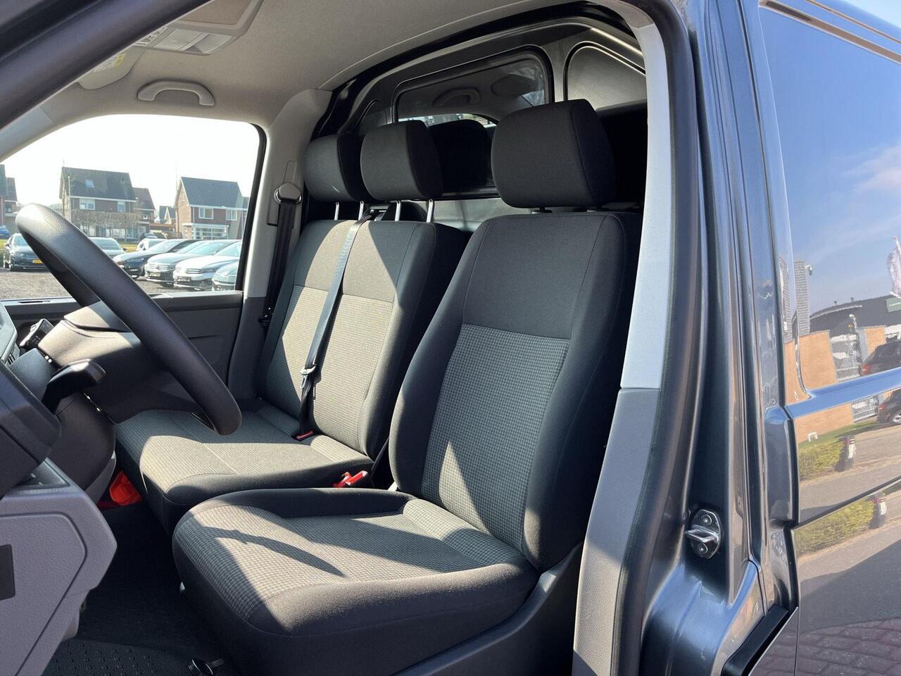 Volkswagen TRANSPORTER 2.0 TDI 150Pk L2H1 | Stoelverwarming | Airco | PDC | Bluetooth |