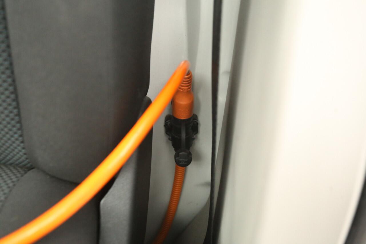 Volkswagen TRANSPORTER 2.0 TDI 140PK L1H1 | Koelwagen 0° | Nachtkoeling | 3-Zits | Airco | Parkeersens.