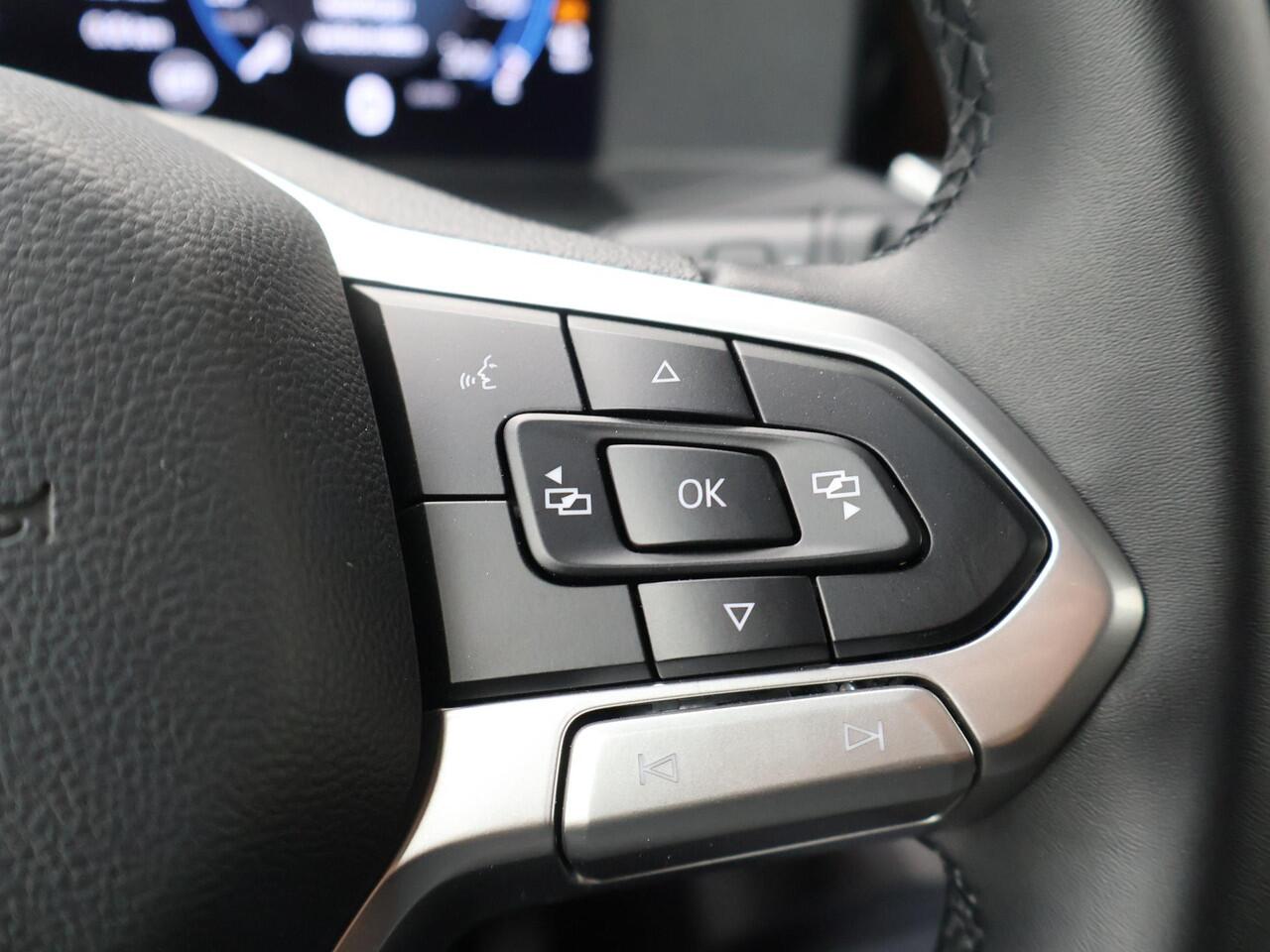 Volkswagen TRANSPORTER 2.0 TDI L2H1 30 Bulli Dubbele Cabine | BPM-vrij | 170 Pk Automaat Dubbele Cabine 5-Persoons | Navigatie Apple Carplay / Android Auto DAB+