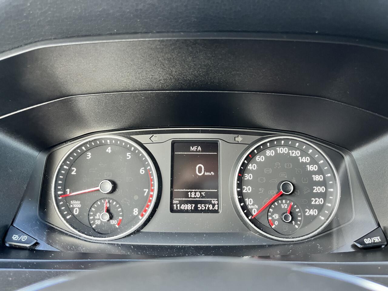 Volkswagen TRANSPORTER 2.0 TSI L1H1 Benzine/Cng Dubbele Schuifdeur Airco Cruise controle Bpm vrij Trekhaak Klep achter Stand kachel Euro 6 Benzine Ideaal voor ombouw naar Camper !!