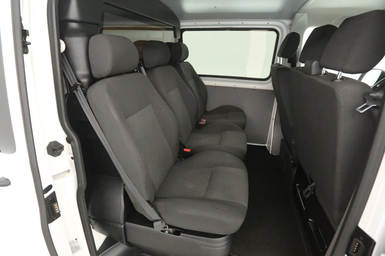 Volkswagen TRANSPORTER 2.0 TDI L2H1 | DC | Airco | Carplay | Trekh. | Cruise | Parkeersens.