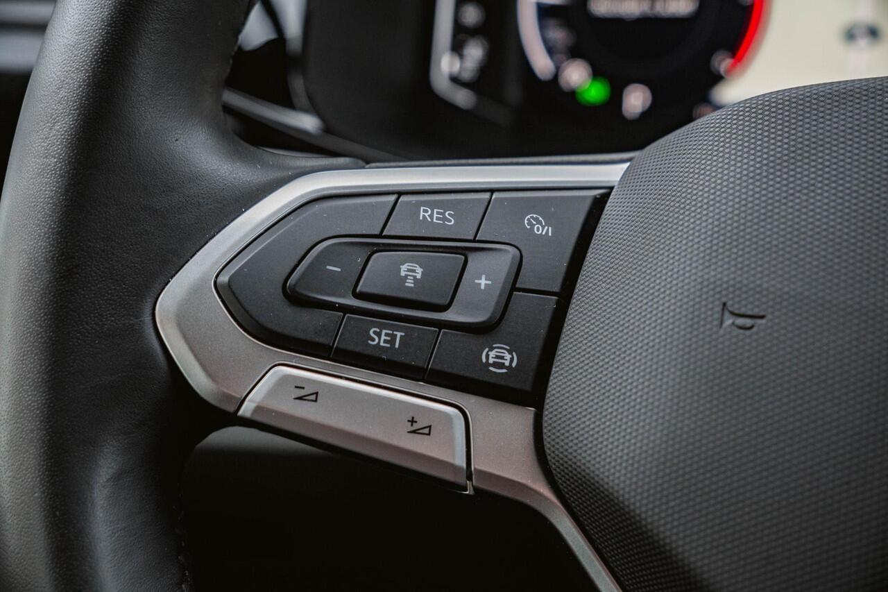 Volkswagen TRANSPORTER T6.1 2.0 TDI 204 PK DSG CARAVELLE L2H1 A-KLEP DUB/DUB ACC | LED | Leder | Privacy glass | 2x schuifdeuren