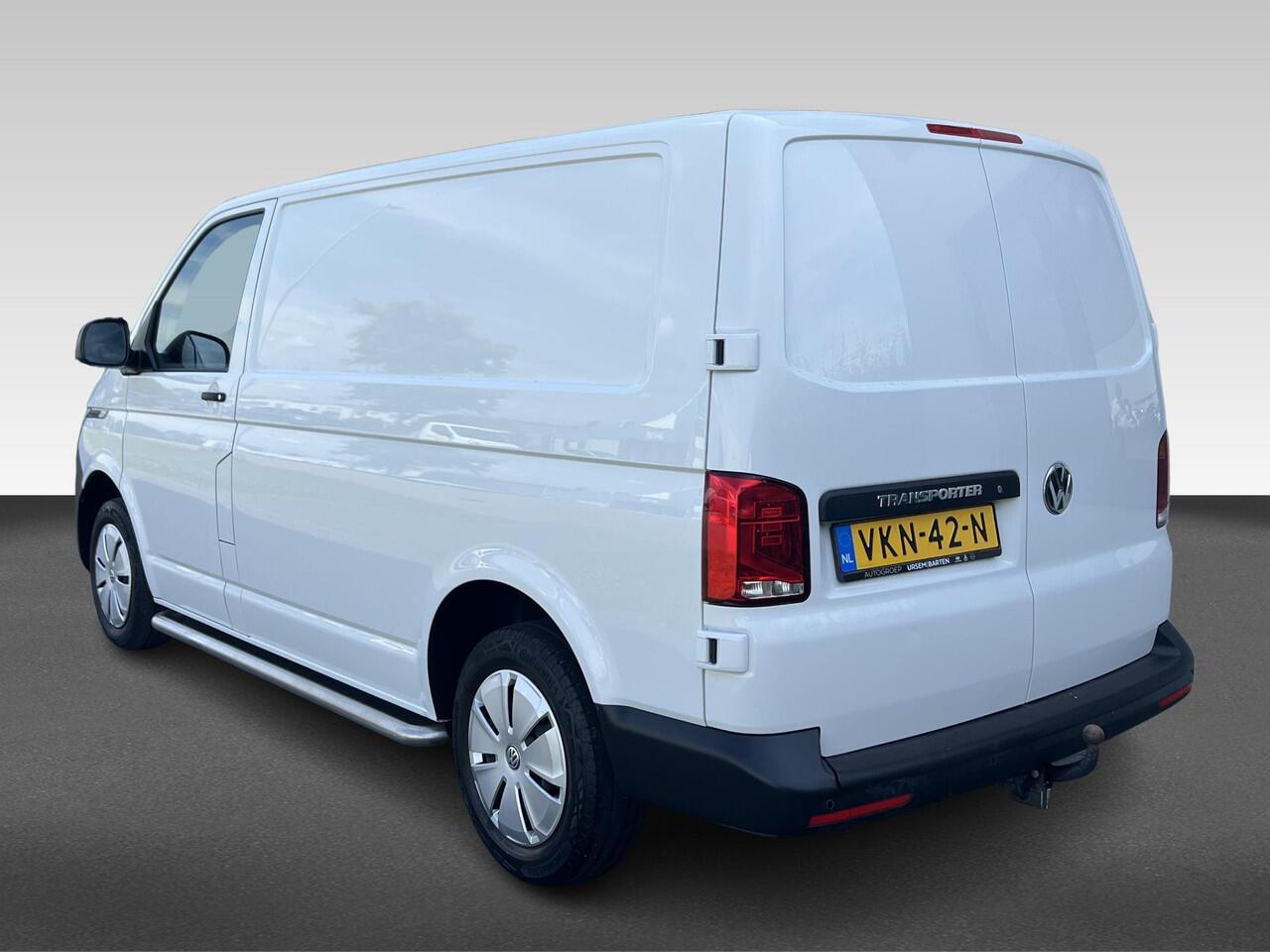 Volkswagen TRANSPORTER 2.0 TDI L1H1 26 Economy Business